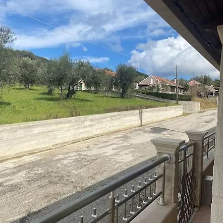 Spiros Place Corfu アギオス・ステファノス