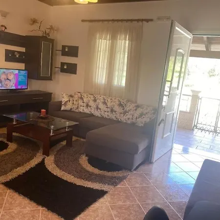 Spiros Place Corfu アギオス・ステファノス